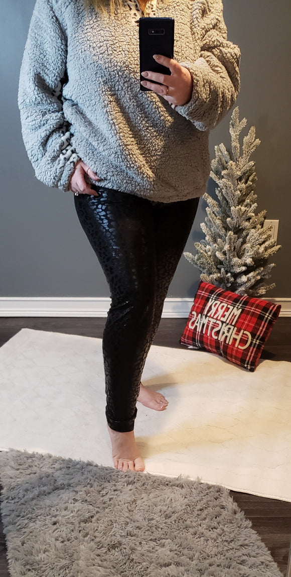 Black shiny Leopard textured leggings