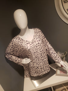 Leopard V neck long sleeve top